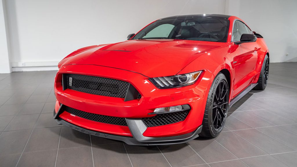 Shelby GT350 (Race Red)
