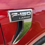 Ford F-150 Lariat (Rapid Red)