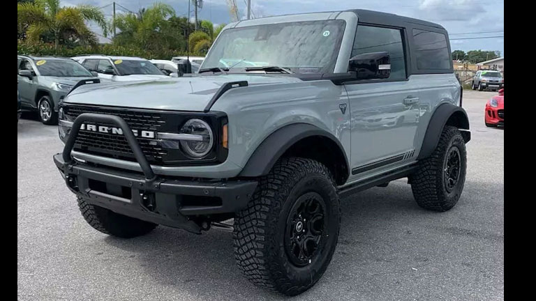Ford Bronco First Edition (Cactus Gray)