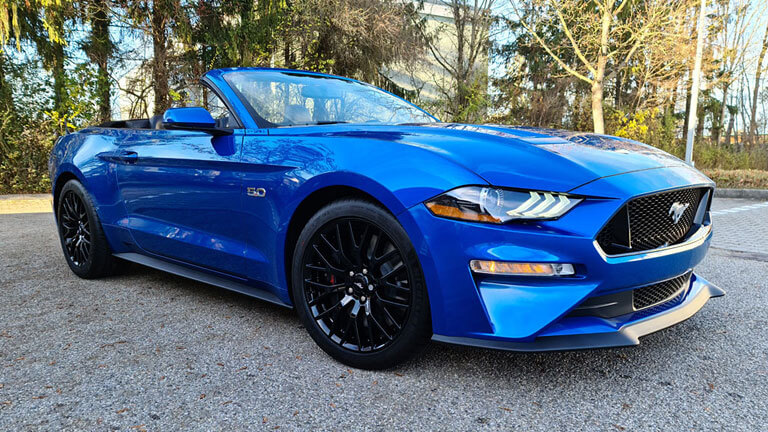 Mustang GT Performance Cabrio (Velocity Blue)