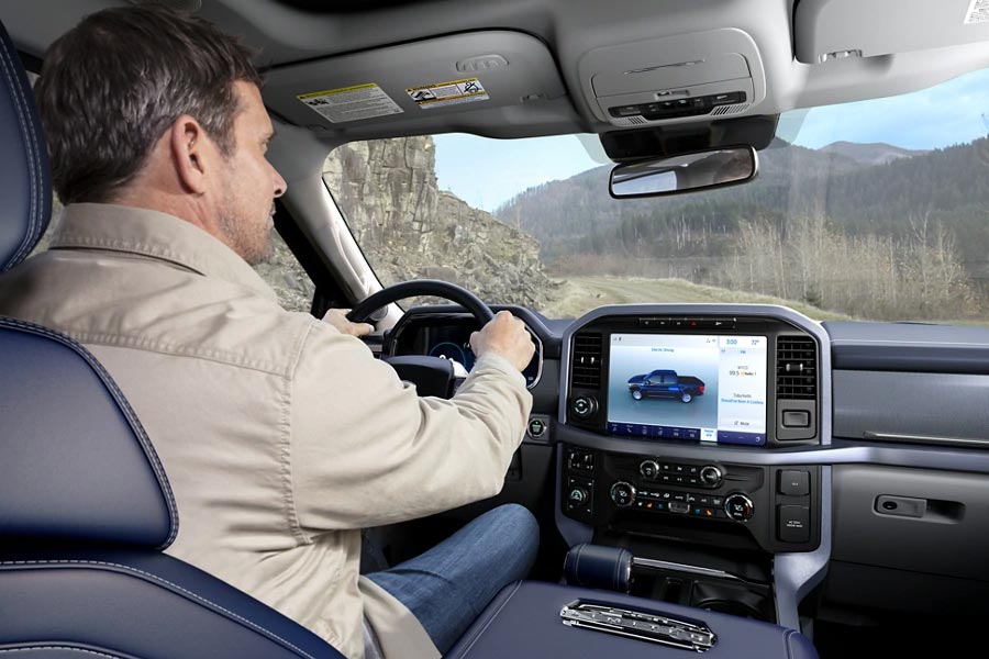 SYNC® 4 mit 12-Zoll-Bildschirm