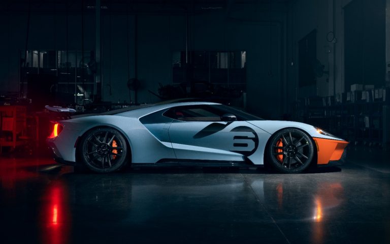 2020 Ford GT ’69 Gulf Livery Heritage Edition