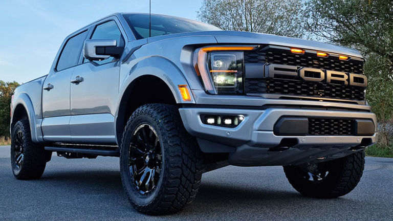 Ford F-150 Raptor (Iconic Silver) 1 silversurfer