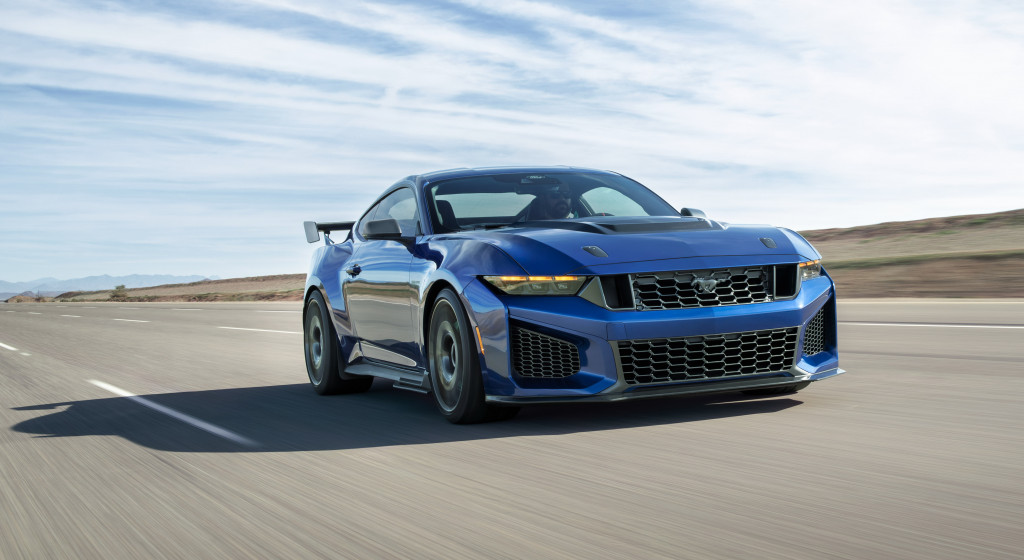 Mustang Dark Horse SC Track Paket